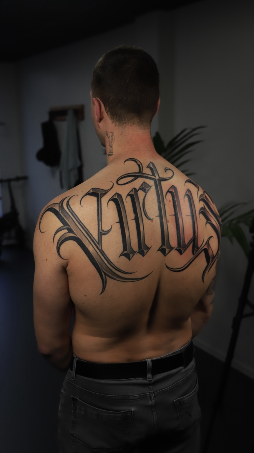 Tattoo werk van Mitch bij ILLIONAIRE Studios